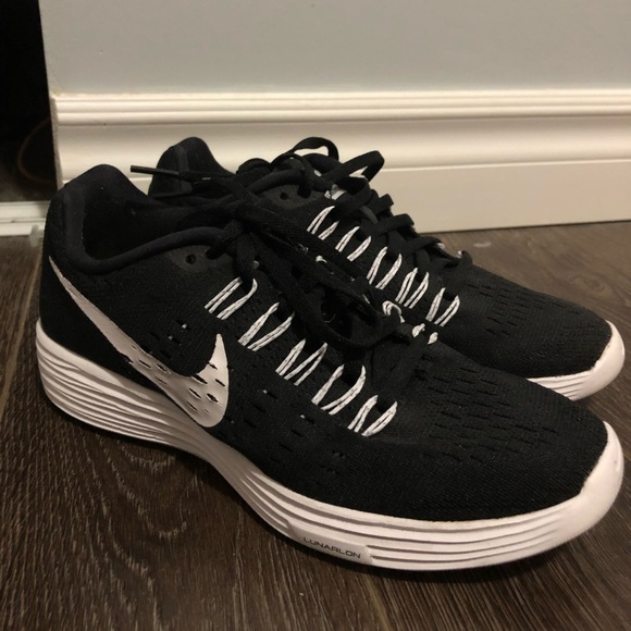 Nike Lunartempo athletic shoe - Picture 1 of 4